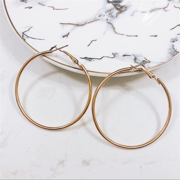 New💜Chic 5cm Gold Hoop Earrings - Picture 5 of 5